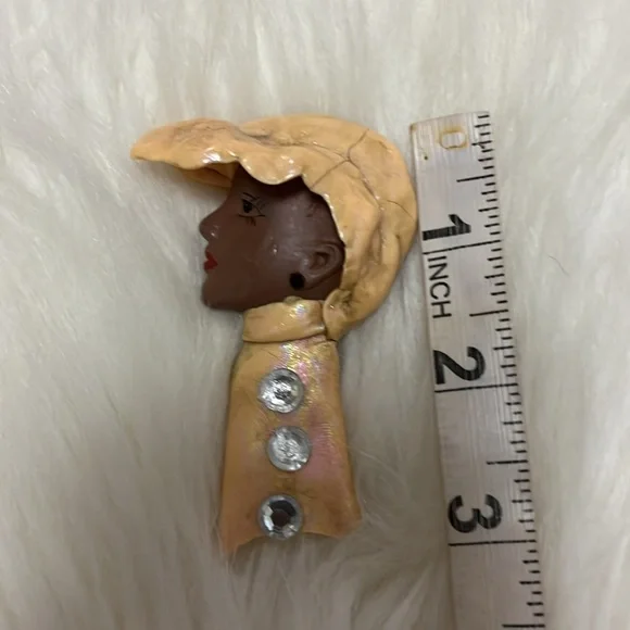 Hand Design Face Brooch Pendant